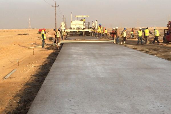 Carretera Cairo Suez. Egipto